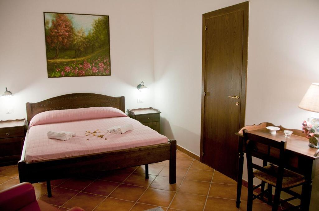 Casale Il Gheppio Guest House Laureana Cilento Room photo